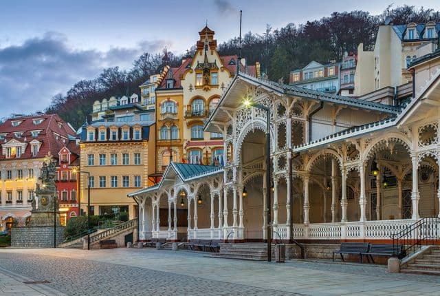 karlovy-vary-karlsbad-day-trip-from-prague-colonnades-private-guide
