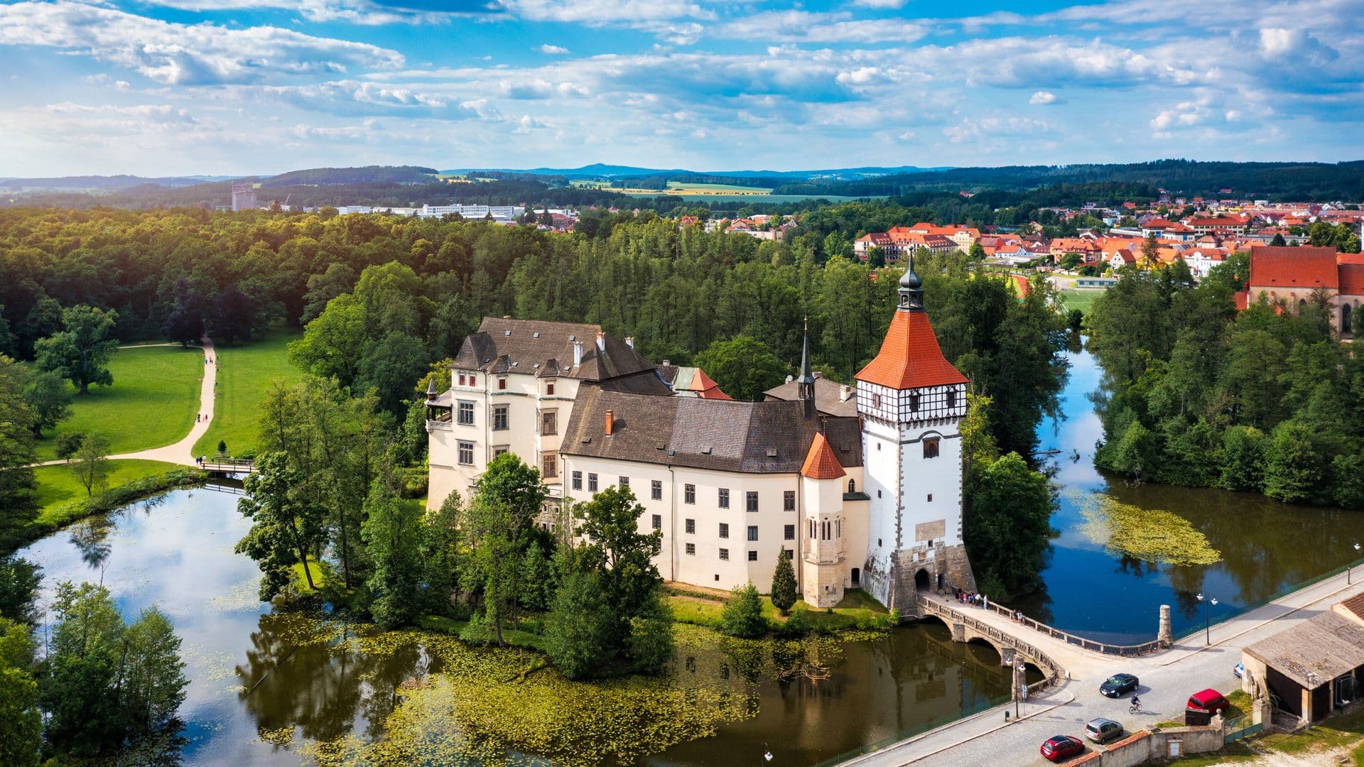 Blatná Water Castle — Bohemia's Most Underrated Fairy Tale