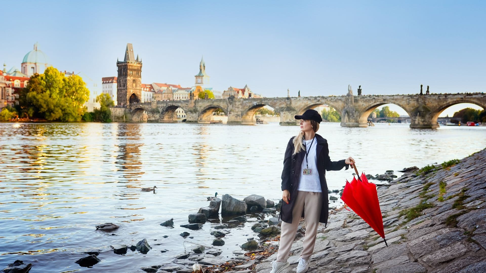 How to Visit Charles Bridge in Prague: A Local Guide