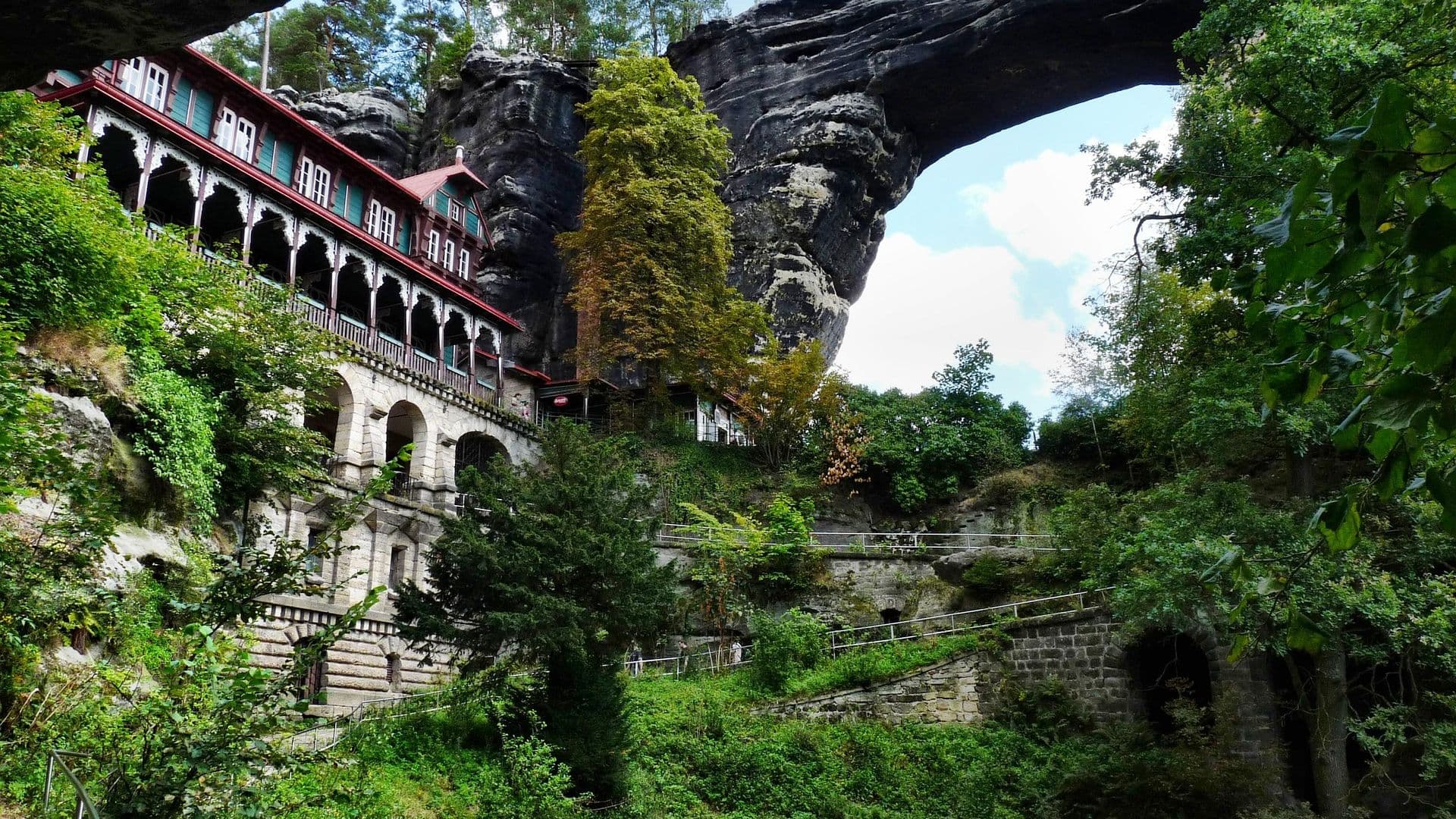 Bohemian Switzerland Day Trip from Prague — Dramatic Landscapes