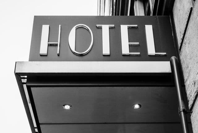 where-to-stay-in-prague-best-neighbourhoods-old-town-mala-strana