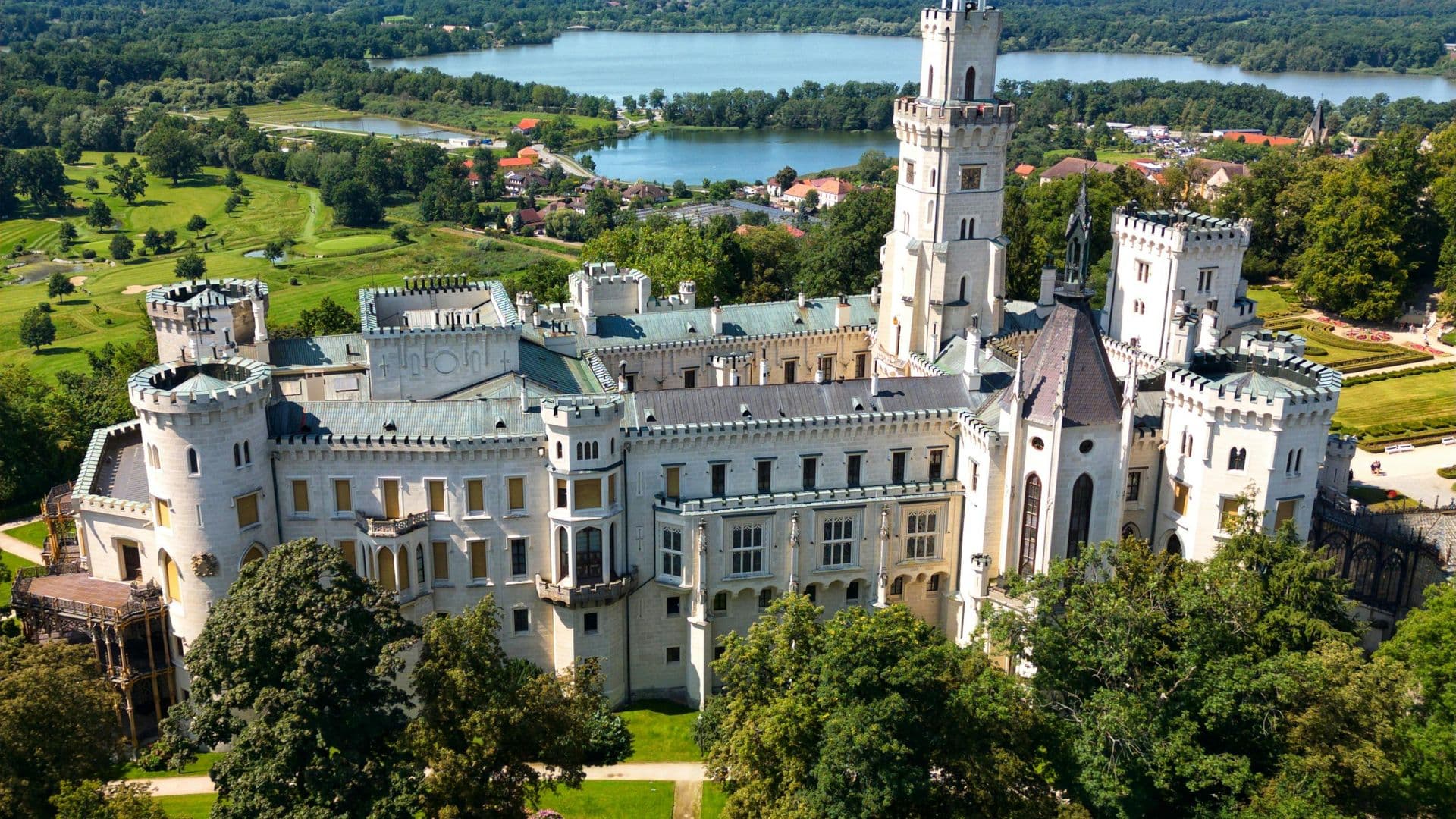 Hluboká Castle: The Complete Guide to the Most Beautiful Castle in the Czech Republic