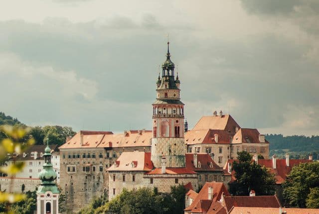 best-day-trips-from-prague-cesky-krumlov-kutna-hora-karlstejn-private-guide