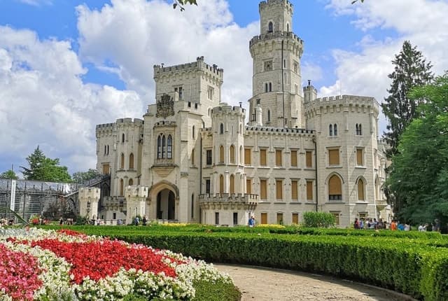 Hluboká Castle: The Complete Guide to the Most Beautiful Castle in the Czech Republic