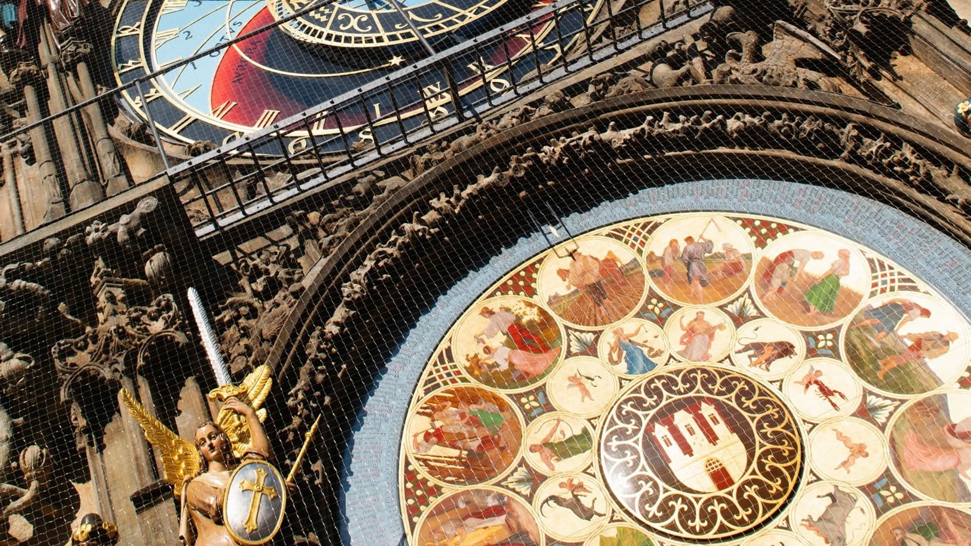 Prague Astronomical Clock & Old Town Square: A Local Guide