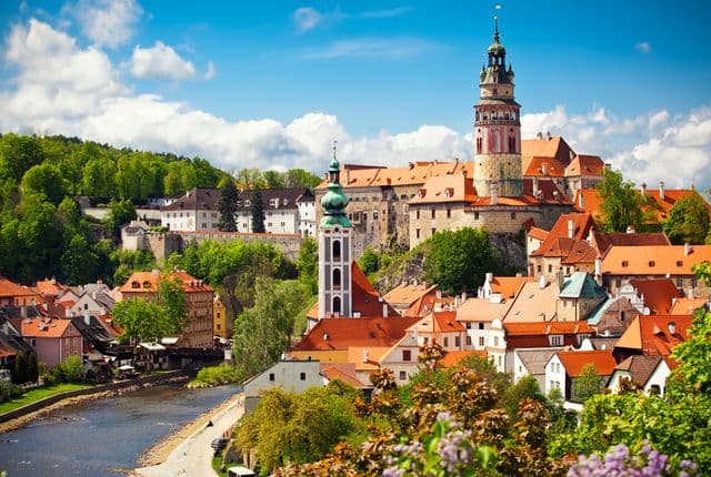 cesky-krumlov-medieval-town-unesco-day-trip