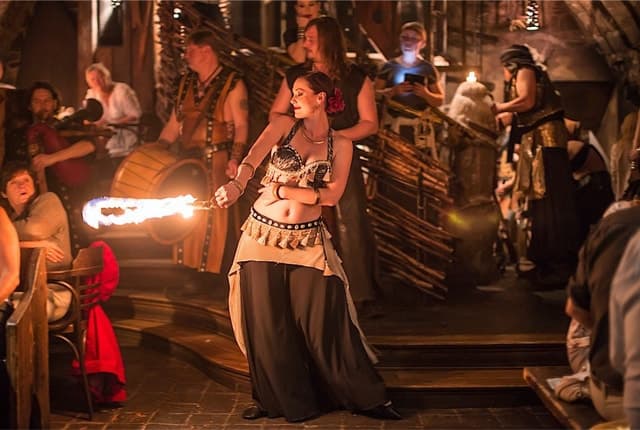 medieval-dinner-show-prague-evening-banquet