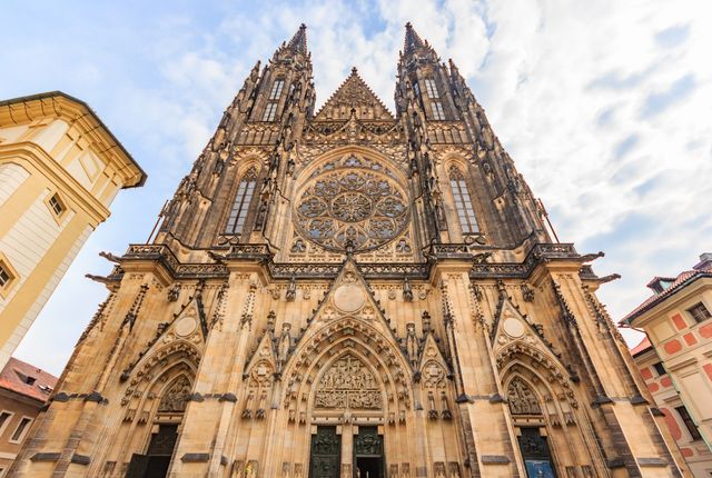 prague-castle-lesser-town-walking-tour-private-guide-mala-strana