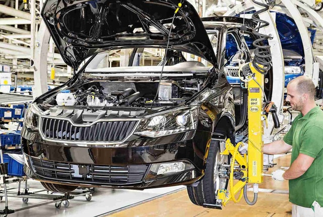 zavod-shkoda-mlada-boleslav-muzej-ekskursiya