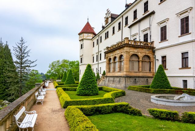 zamok-konopishte-frants-ferdinand-ekskursiya