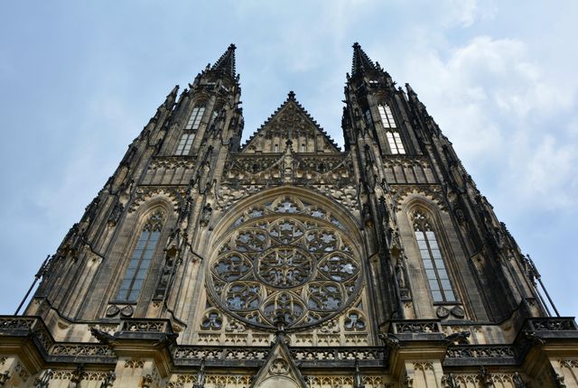 all-prague-in-one-day-prague-castle-st-vitus-cathedral