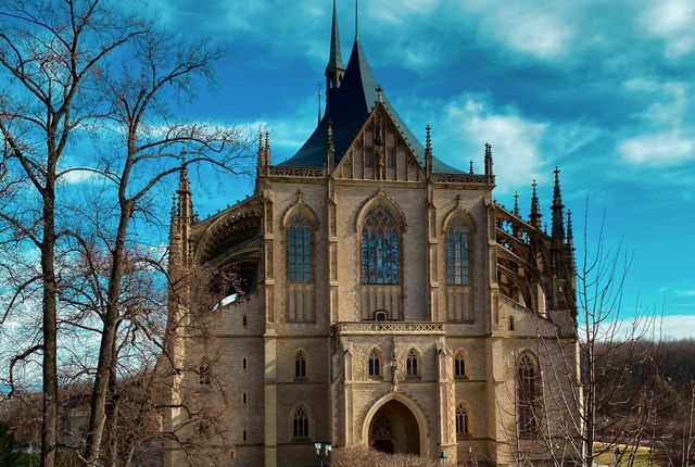 kutna-hora-sedlec-ossuary-bone-church-day-trip-5