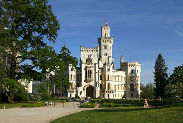 hluboka-castle-windsor-neo-gothic-vltava-river-2