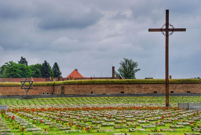 terezin-memorial-kholokost-ekskursiya-praga-2